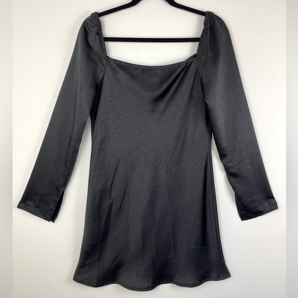 Princess Polly Star Power Mini Dress, Size 8, Black, Long Sleeves, Satin LBD - Picture 11 of 14